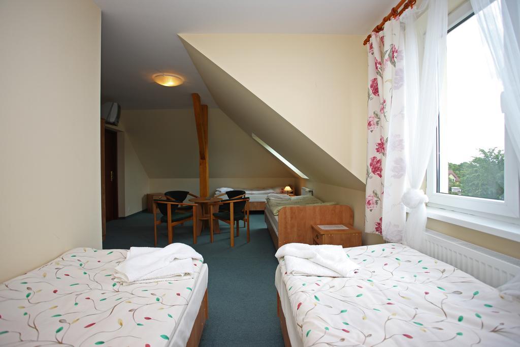 Osrodek Wczasowy Marysia Hotel Niechorze Exterior photo