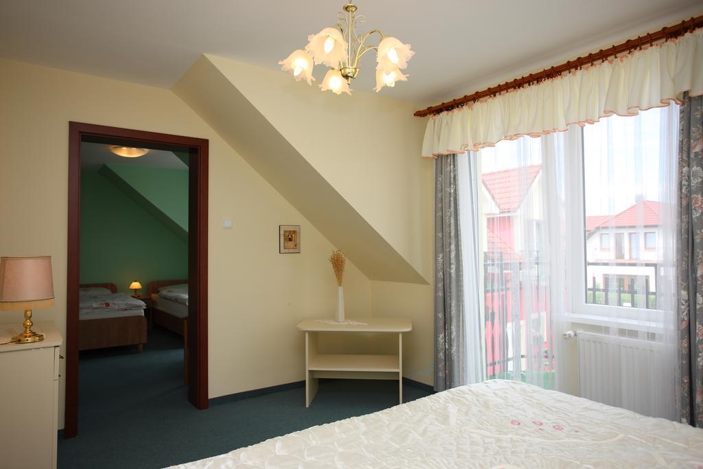 Osrodek Wczasowy Marysia Hotel Niechorze Exterior photo
